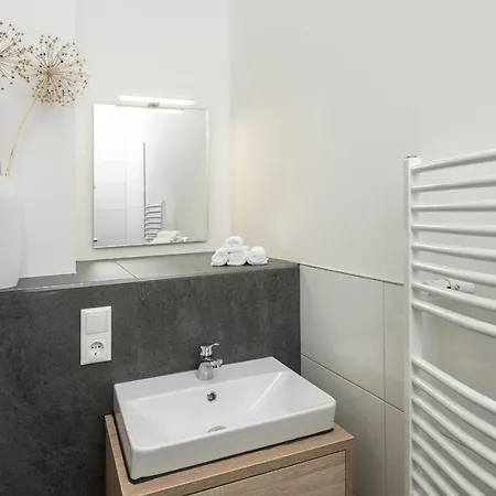 Markt 5 - Inmitten Der Lübbecker Altstadt, Kostenloser Parkplatz Direkt Am Hotel *